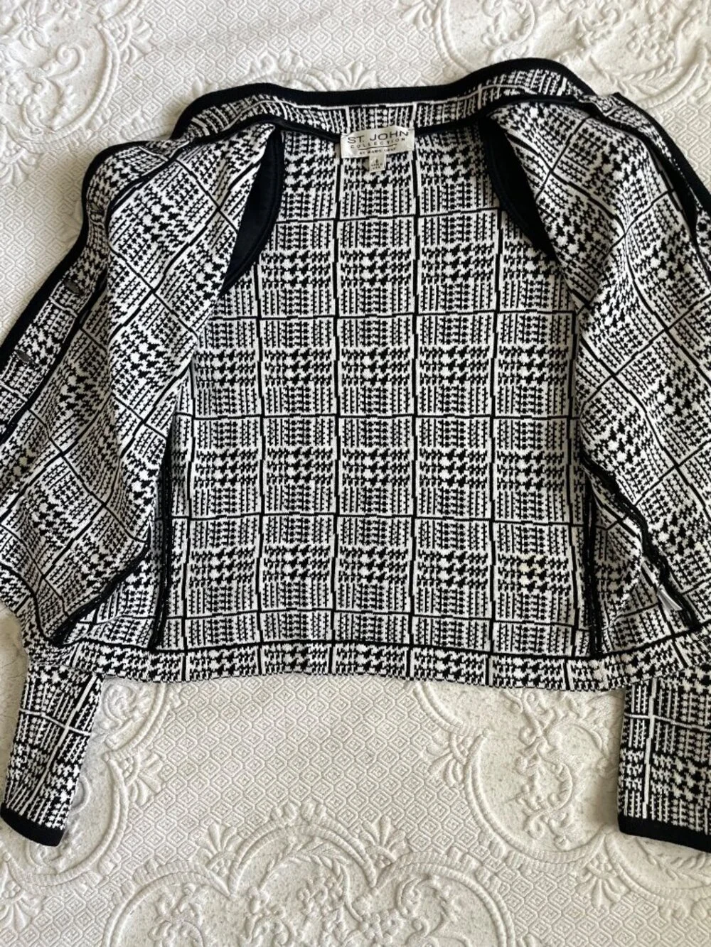 St. John Collection Old Money Abstract Houndstooth Black + White Knit Jacket 8